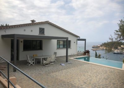 Pérgolas bioclimáticas en vivienda unifamiliar en Port de Soller